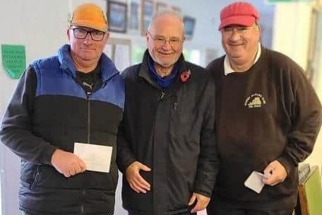 From left, Dukes Park winter merit winner Paul Morgan, Park president Dave Hanson and runner-up Kenny Wale.