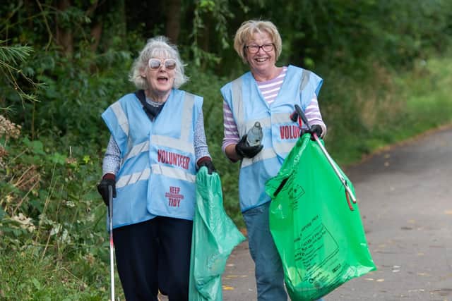 Keep Scarborough Tidy volunteers Katy Hassall and Kate Warburton.