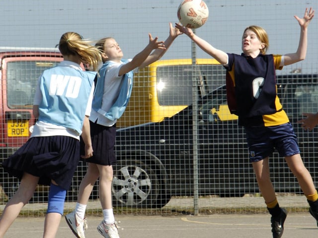 Pindar (dark strip) V Scarborough College in the year 7 Senior Schools inter-school netball tournament held at Graham School. 091451n