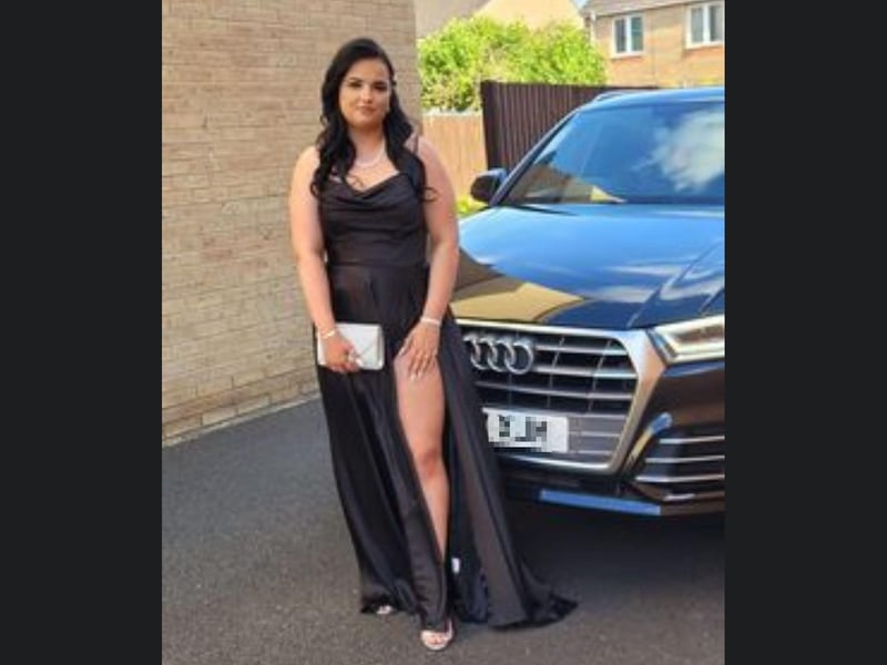Esmee Leigh Kingston is pictured in this chic dress on her way to Bridlington School prom.