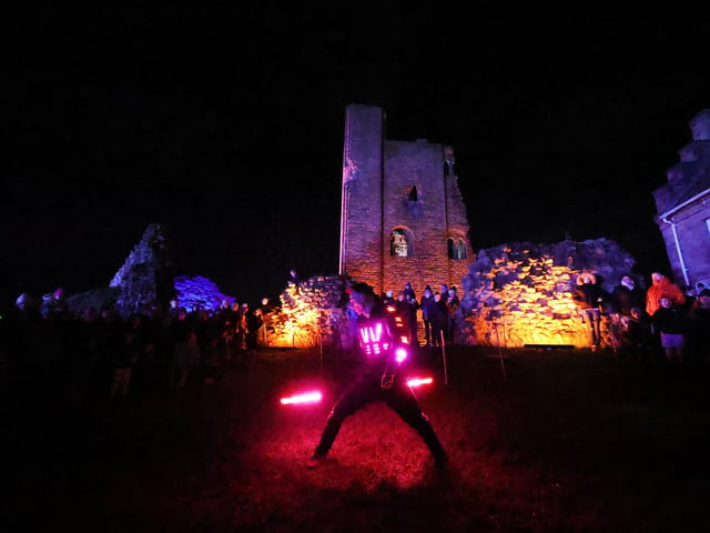 The LED show kept visitors entertained