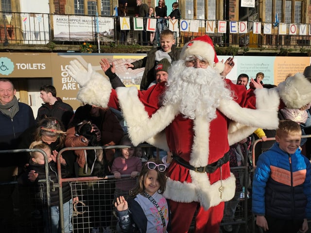 Santa arrives