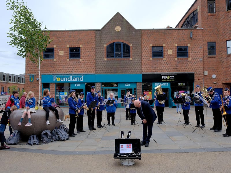 Hustadvika Skolekorps during their street concert in Westborough