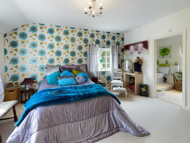 A double bedroom with en suite facility.