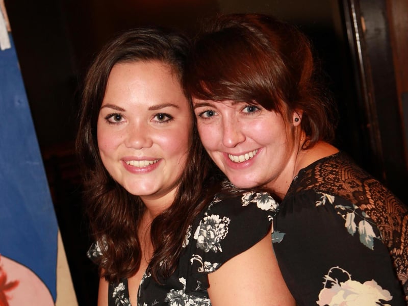 Emily and Jen in Barbican.
133913n