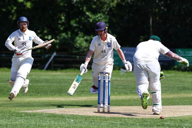 Scalby scamper through for a quick single