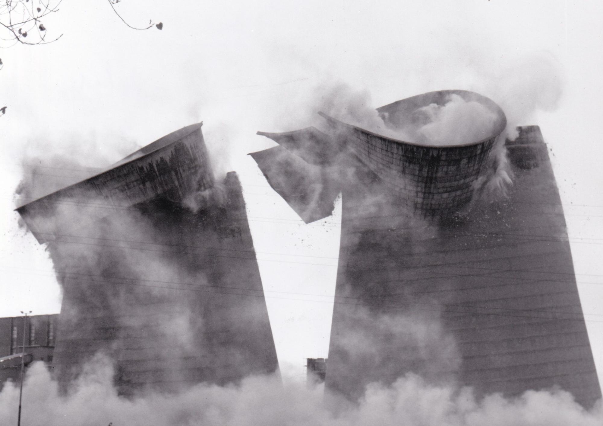41 nostalgic photos capture lost landmarks, from pubs to much-missed waterpark
