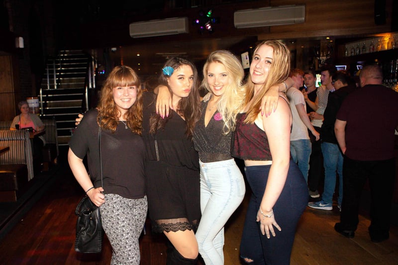 Juliet, Katie, Hannah & Chelsea all looking fabulous in Blue Lounge
