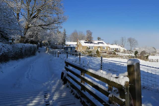 Snowin Upper Castleton.