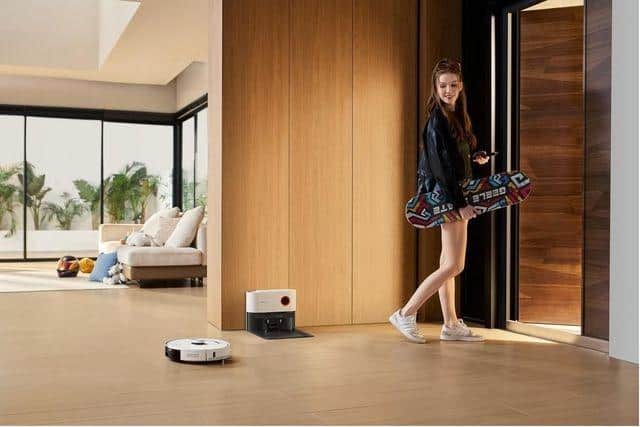 Almost 40% off Ultenic D6S robot vacuum and mop.