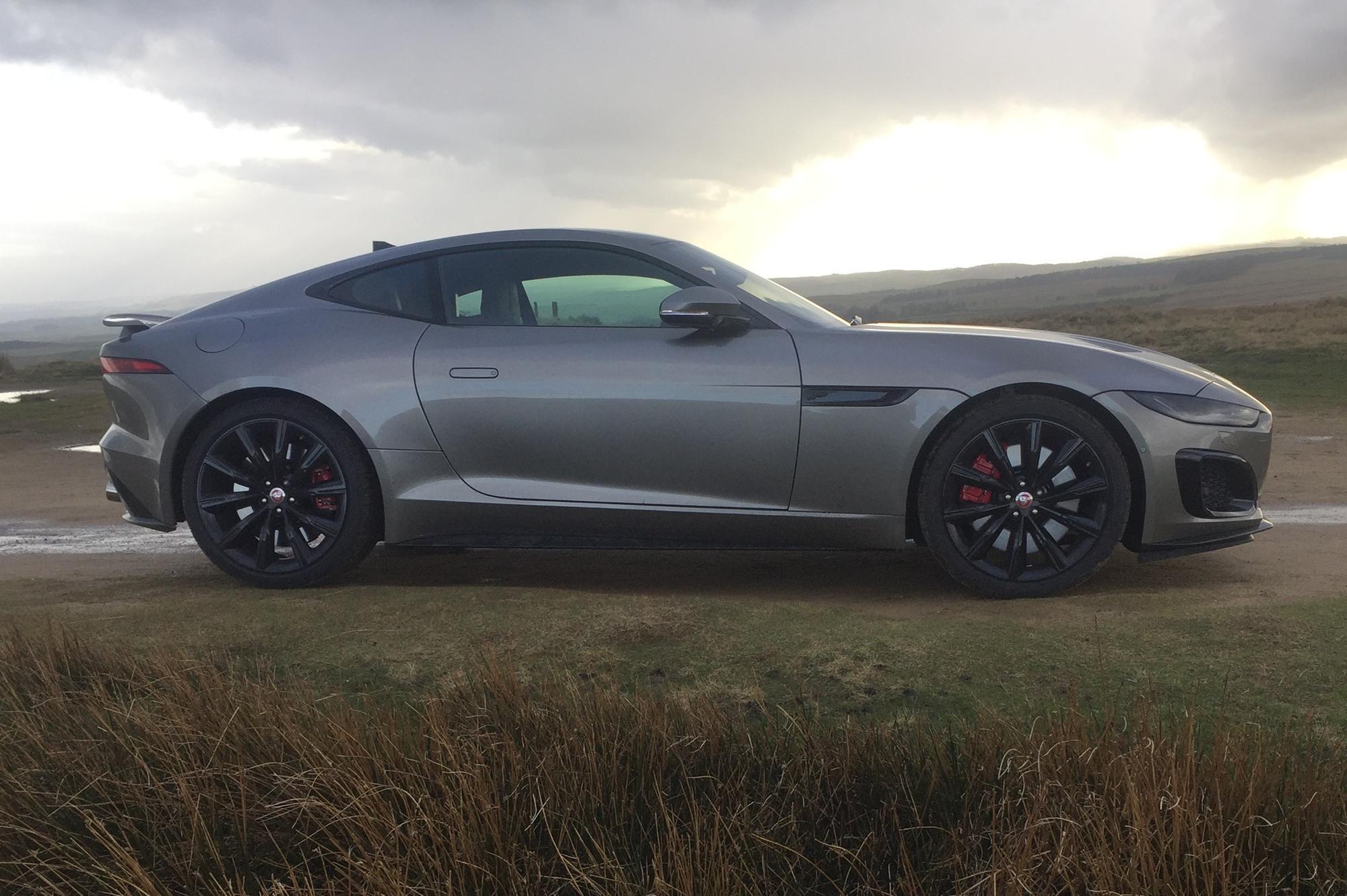 Review: Jaguar F-Type R | The Scarborough News - Vimarsana News