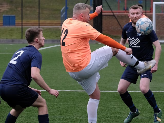Edgehill bring the ball under control