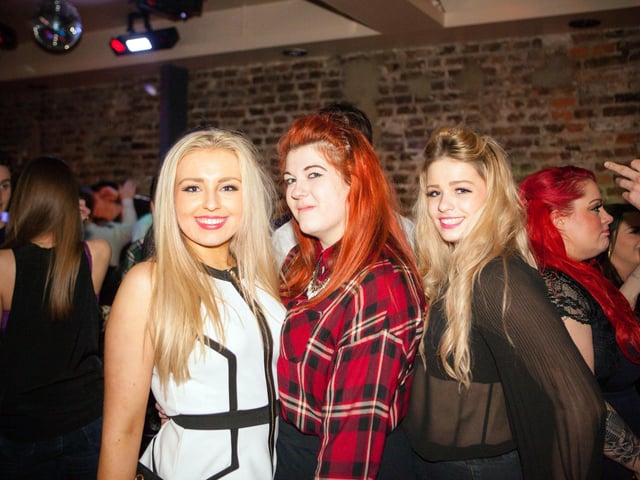 Callie, Charlotte & Emily looking fabulous in Blue Lounge.