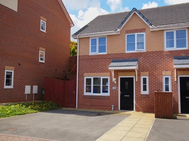 This three bedroom, two bathroom semi-detached home is for sale with Four Walls Or More for £160,000.