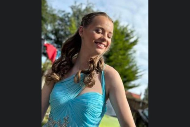 Here is Leah Wales glowing in the summer sun!