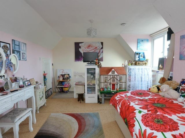 Another bedroom with plenty of floor space.