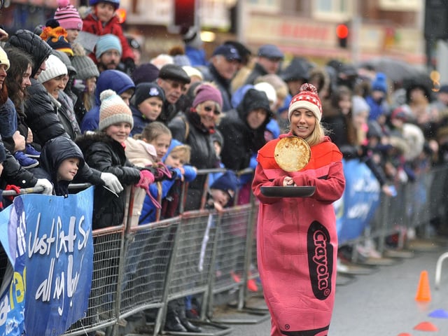 Hunters Estate agents racing down the course