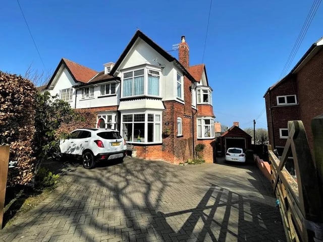 Seven bedroom semi-detached - Offers over £450,000