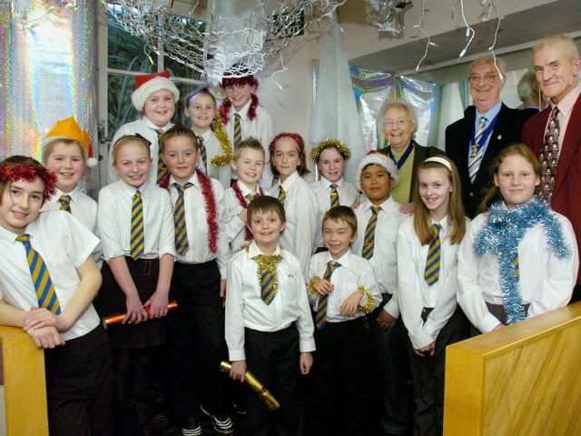 A 'Warm Hearts' event was organised by the Carvery at The Crescent Hotel and Gladstone Road Junior School came along to sing carols to the diners. The Mayor and Consort Cllr Eileen and Gordon Vickers are pictured with Carvery Assistant David Feve who helped organise the event.
085147