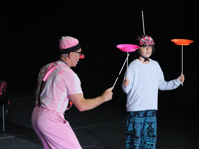 Clowns in action!