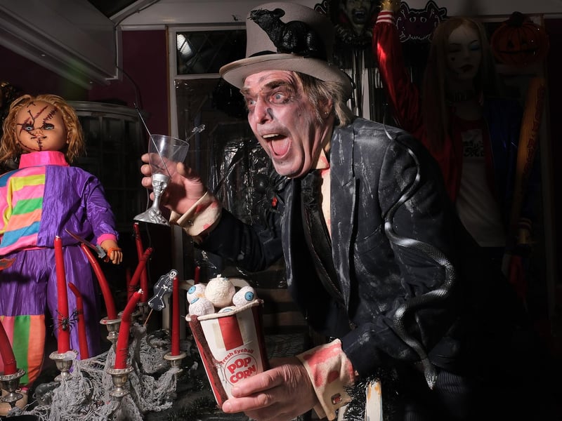 Raising money is a very unusual way!
