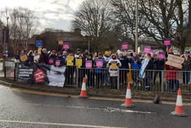 The Royal College of Nursing picket at Scarborough Hospital. (Photo: Anttoni James Numminen)