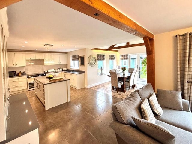 The open plan living kitchen has exceptional family and entertaining space.