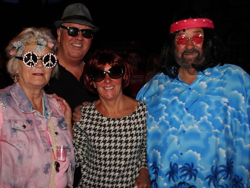 Lesley, Peter, Janice & Peter enjoying the festival.
132507b