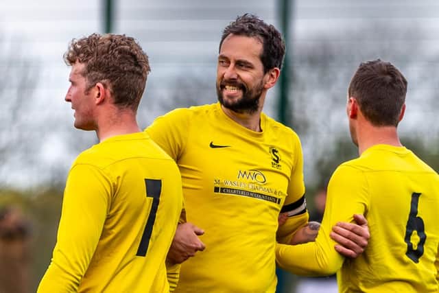 Goldsborough form a defensive wall. Photo by Brian Murfield