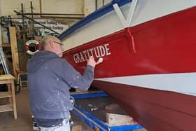 Lettering on Gratitude is applied by Andrew Asquith. Photos: Paul L Arro