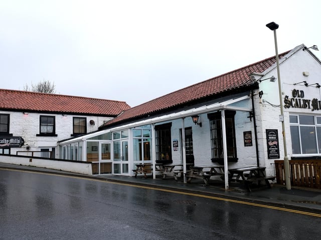 The Old Scalby Mills pub is lcoated on Scalby Mills Road, and is a stones throw away from the beach. The beer garden looks out onto North Bay and there is plenty of seating - but it fills up quickly!