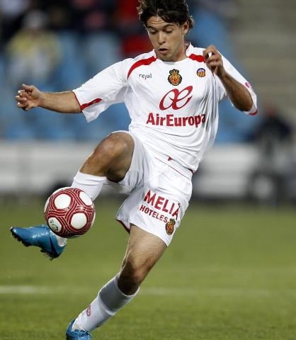 Felipe Mattioni enjoyed cult hero status during his brief stint in Doncaster. Formerly of AC Milan and Mallorca, coming to sunny Donny may have been somewhat of a culture shock for the young man - nevertheless, his quality always shone through during his performances.