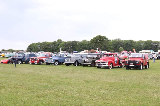 The run featured an impressive mix of classic cars, trucks, and historic buses. Photo courtesy of Ewan Cameron