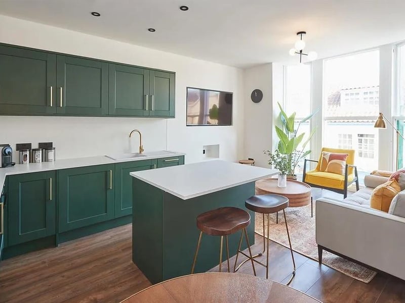 £215,000 one bed flat, on market with Manhatten Property.