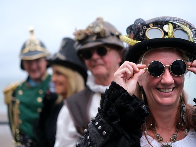 Keeping the shades on despite the gloom.
picture: Richard Ponter