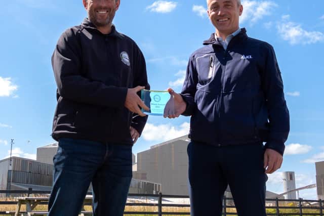 (left to right) Ben Sisson with Graham Wallace, VP and General Manager at ICL Bouly