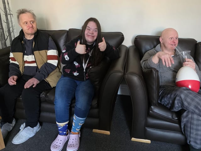 Thumbs up for odd socks!
