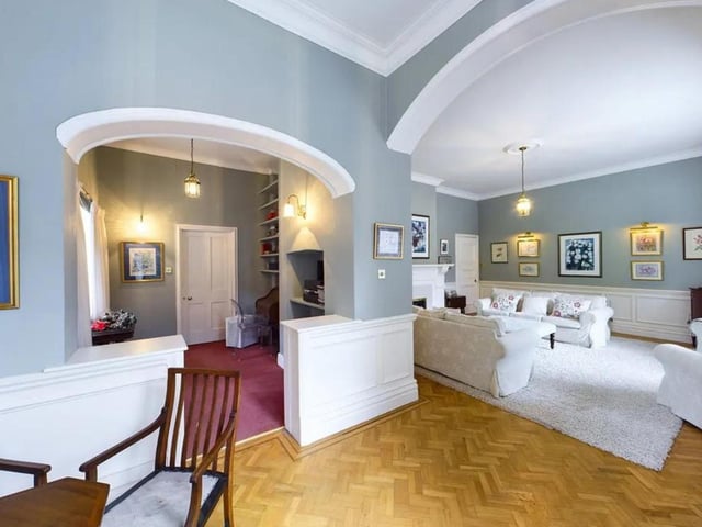 The large lounge area.