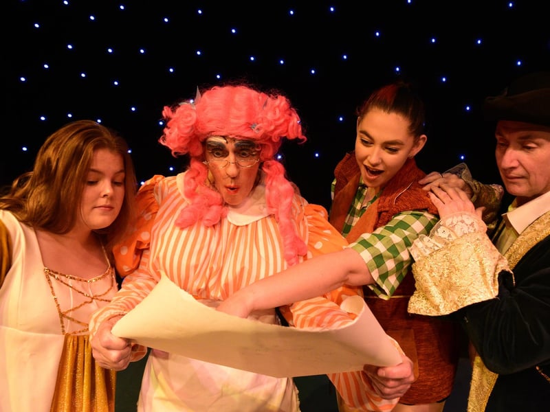 Penny (Anya Wales), Rosie Bloom (Martin McLachlan), Jim (Helena Graham) and The Squire (Frank O’Neill).
