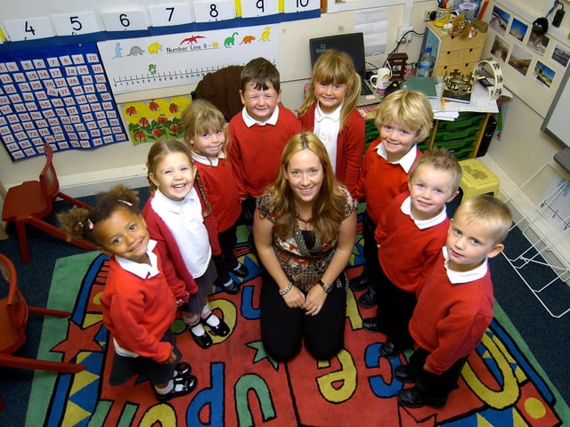 2007. Pictured are, Shaw Ventress, Bradley Stewart, Kate Pasco, Jasmin Stonehouse, Ellie Newham, Emma Harrison, James Heselton and Joshua Cattle-Lythe..with their teacher who is also new to the school, Laura Boagey