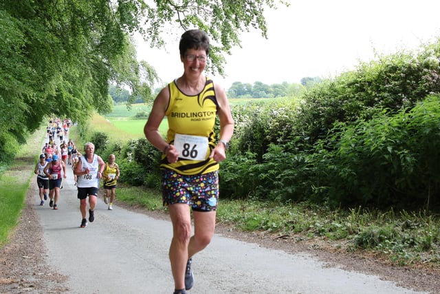 Lyn Gent took more than three minutes off her previous course best at the Top of the Wolds 2023 race.