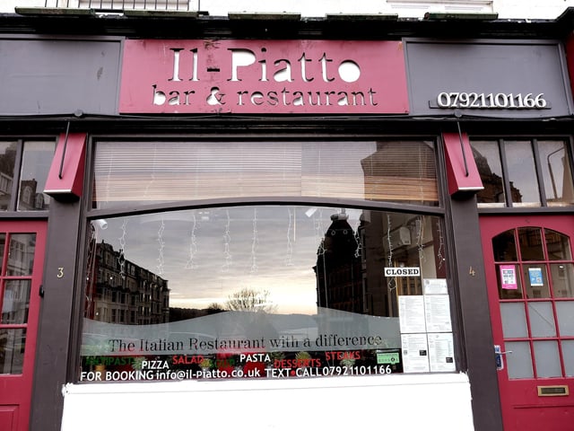 Il Piatto on Harcourt Place has a range of gluten free options throughout their menu, all of which are clearly labelled. Gluten Free pasta is also available, making a large number of their dishes suitable for those with a gluten allergy.
