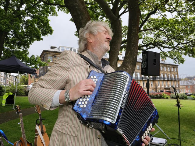 Entertaining the audience in Crescent Gardens