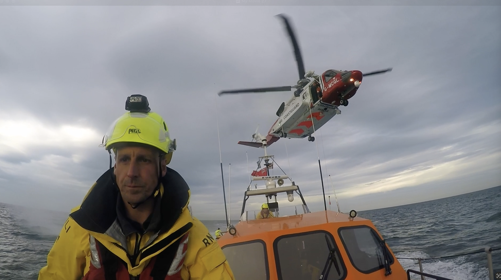 Whitby RNLI crew train with HM Coastguard helicopter in sea rescue exercise