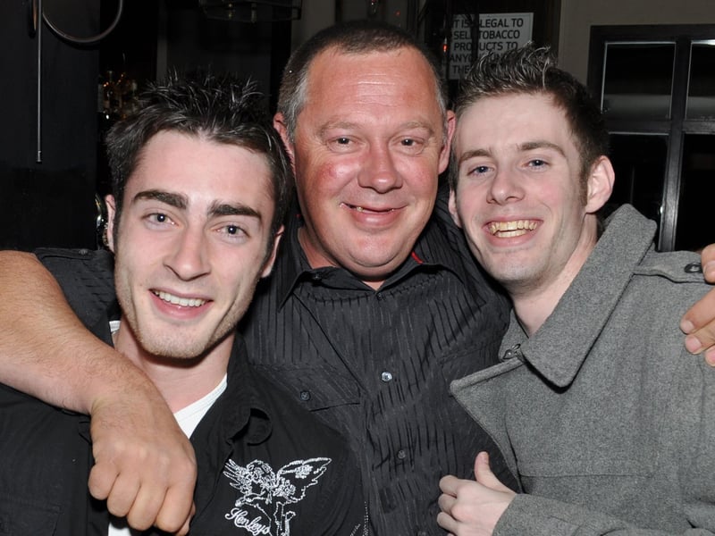 Dan, Nick and Dan!
1129120k.
