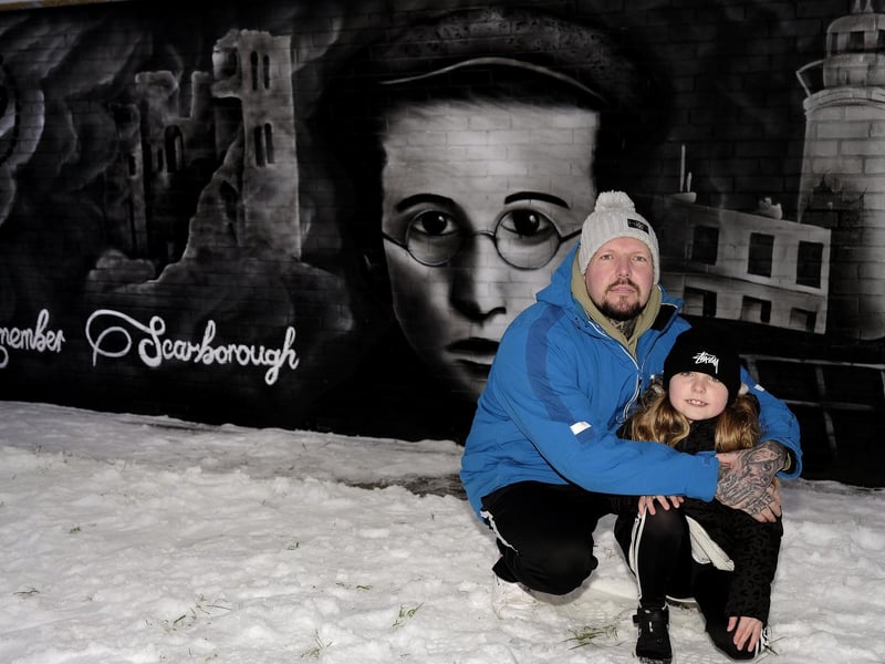 Artist Rew Nurse and daughter Violet.