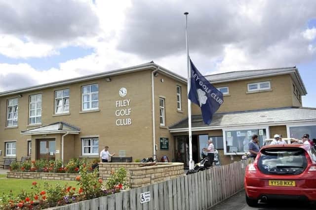 A 15m wind turbine could be erected at Filey Golf Club if the plan is approved by North Yorkshire Council.