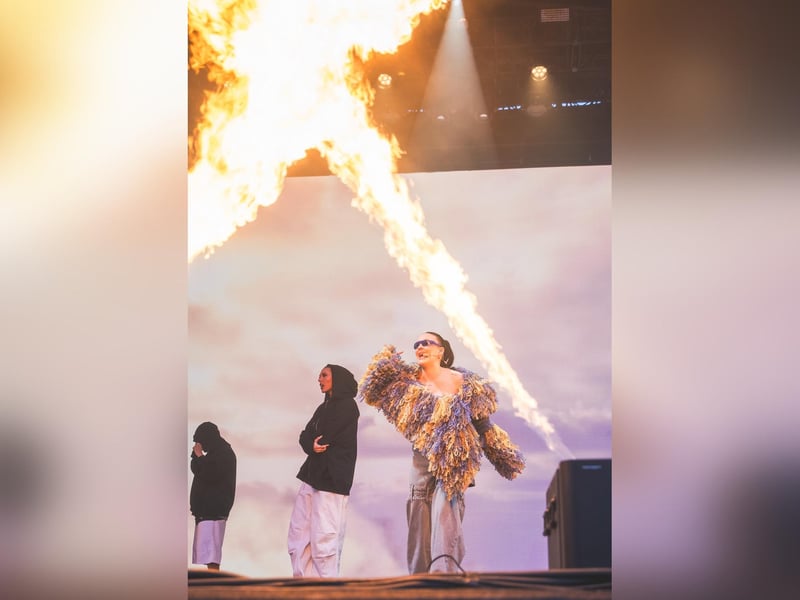 A spectacular show from Anne-Marie.