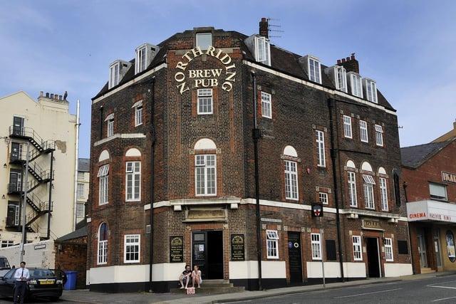 Scarborough’s only brewpub, serving at least six continually changing beers from local breweries and microbreweries around the UK. It always has one or more North Riding (Brewery)