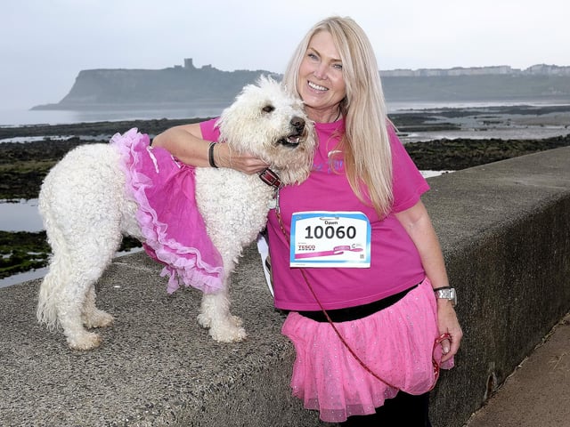 Dawn Pickburn and Dotty get ready for the race.